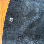 Athleta Be Free Knicker Capri leggings icy haze pattern size XS Photo 4