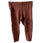 Torrid  Floral Embroidered Crop Premium Legging 0 Large Dusty Pink Photo 1