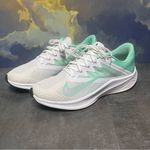 Nike Quest 3 Women's White/Green Running Shoes Size 10.5 Photo 1
