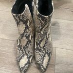 Madden Girl  boot  Photo 2