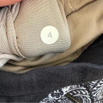 Lululemon Hotty Hot Short (Long) Mini Antique Paisley White Black Size 4 Photo 9