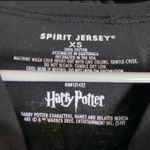 Disney Harry Potter Hogwarts school crest spirit jersey extra small Xs Photo 5