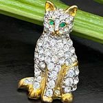 Vintage Unsigned Rhinestones Cat Brooch with Green Eyes Photo 6