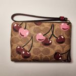 Coach  CORNER ZIP WRISTLET IN SIGNATURE CANVAS WITH CHERRY PRINT CZ450 Photo 1