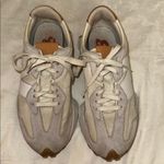 New Balance 327 sneaker in the "Sea Salt with Rust Oxide" Women's sz 6 Photo 1