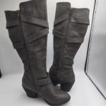 blowfish Women’s Gray Knee High Boots Size 7 Faux Leather Strap Buckle Mid Heel Photo 2