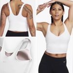 Nike NWT Alate Lightweight Padded Sewn In Pads Sports Bra Dri Fit White Size M Photo 1