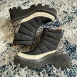 Snow Boots Size 8.5 Photo 2