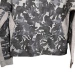 Nike Tech Women’s Sz M Sweatshirt Gray Camo Pullover Cropped Crew Neck Thumb Photo 2
