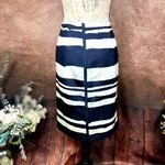 W By Worth  Wavy Stripe 100% Silk Twill Slim Skirt Navy/White size 10 Photo 10