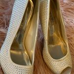 Jennifer Lopez  rhinestone heels peep toe shoes Photo 7