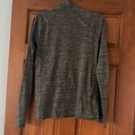 Under Armour  Quarter Zip Pullover Women's Med Gray Fitted Pullover Heatgear 1/4 Photo 3