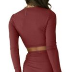 Runaway Cinnamon Cropped V Photo 1