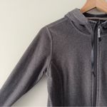 The North Face  Gray Fleece Hoodie Jacket Full Zip Long Sleeve Pockets Drawstring Photo 3