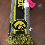 Iowa Hawkeye Scarf NWT Foco Photo 0