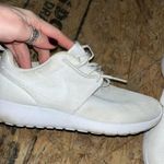 Nike roshes white size 5 Photo 0