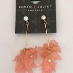 Romeo + Juliet Couture Romeo & Juliet Bezel Crystal bar & Peach Flower Photo 0