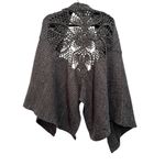 Free People  Knit Crochet Shawl Cape Wrap Gray Heather Boho Flower‎ Floral Scarf Photo 1