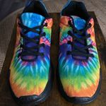 Yes We Vibe womens 9 ,mens 7.5 Photo 1