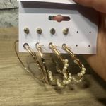 EUC Fashion Earrings 2 Pack Set ( 3 Studs, 3 Medium Hoops, 2 Dangle) Gold Photo 8
