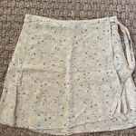 Aeropostale  Women's Yellow Floral Design Viscose Wrap Around Skirt Size small Photo 0