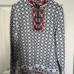 Cabela's Sweater  Photo 0