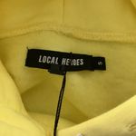 Local heroes need this yellow hoodie Photo 7