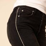 new amo ☻︎ Chloe Crop Stretch Jeans w with Piping ☻︎ Black + Natural ☻ 24 Photo 7