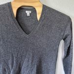 Halogen Cashmere Sweater V-Neck Gray Pullover Split Hem Womens Size Medium Photo 1