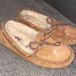 UGG Slippers Photo 0