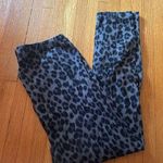 Old Navy  Grey Leopard Print Jersey Leggings, Size XL Photo 0