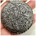 Long round locket necklace with courtship scene Silver Photo 9