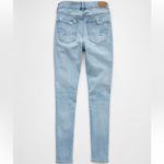 American Eagle  Next Level Curvy High-Waisted
Ripped Jegging SIZE: 18 Short Photo 3