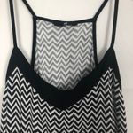 H&M Chevron Print Sleeveless Flowy Top Size Medium Long Line Photo 1