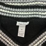 Rue 21 Black Cropped Knit Sweater Vest Top White Trim XS Photo 1