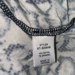 Zenana Outfitters Snake-print Top Large Photo 4