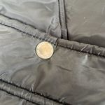 American Eagle Puffy Puffer Vest in Black Women's Medium Photo 6