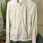 Lululemon  breathable jacket white with asymmetrical zip collar to left size 6 Photo 2