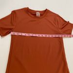 CALIA by Carrie Underwood Ribbed Tee Medium – Rust Terracotta Short Sleeve Top Photo 4
