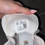 Nike Air Jordan 1  Mid Photo 4