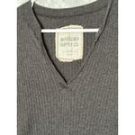 Mossimo Denim Vintage Y2K Mossimo Gray Ribbed Knit 1/2 Sleeve Henley Deep V Neck Top Large Photo 3