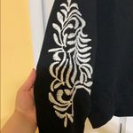 Forever 21 F21 embroidered sweater Photo 1