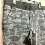 No Boundaries  Black and Gray Camo Cropped Pants (R1) Photo 1
