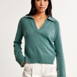 Abercrombie & Fitch Notch Neck Sweater in teal. L worn once Photo 3