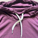 Vuori Crop Funnel Neck Pullover Top Lightweight Size Large Photo 2