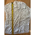 Mango NWOT MNG  women's zebra‎ print short sleeve blouse size 4 Photo 2
