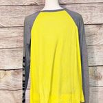 NWT Black Gray Yellow Batman Cape T Shirt Top Size L Size L Photo 2