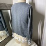 Source Unknown Elegant Gray Top with Lace Detail Photo 10