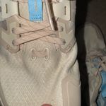 Altra Women’s Lone Peak Size 8 Photo 3