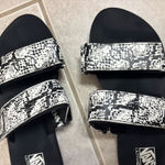Vans Women's Strap Snake Skin Sandals Photo 2